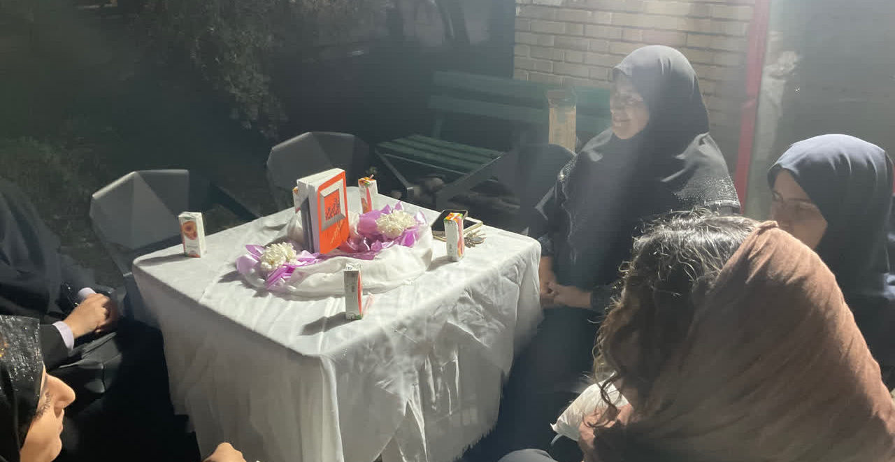 برگزاری پنجمین حلقه کتابخوانی در خوابگاه فاطمیه دانشگاه تهران